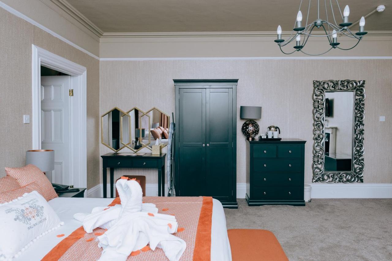 Pensjonat Court Colman Manor Bridgend  Zewnętrze zdjęcie